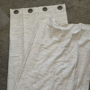 Threshold Curtain set